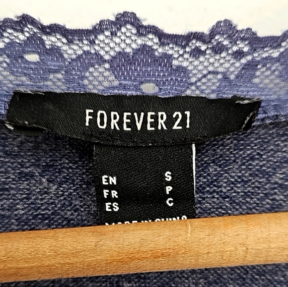 Forever 21 | Lace Trim Soft Long Sleeve Wrap Shirt | Size Small - Picture 10 of 12